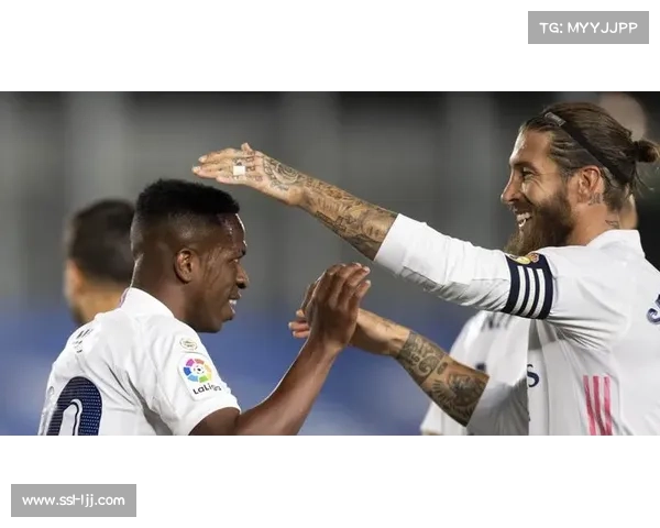 维尼修斯边路突破造杀机,皇马左路成进攻生命线